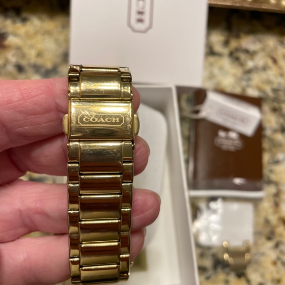 Coach watch - Picture 2 of 5